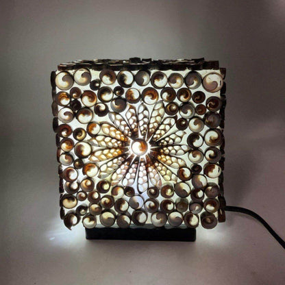 BOHO - MUSCHEL DEKOLAMPE - BRAUN QUADRAT - Lapis Mystica - 
