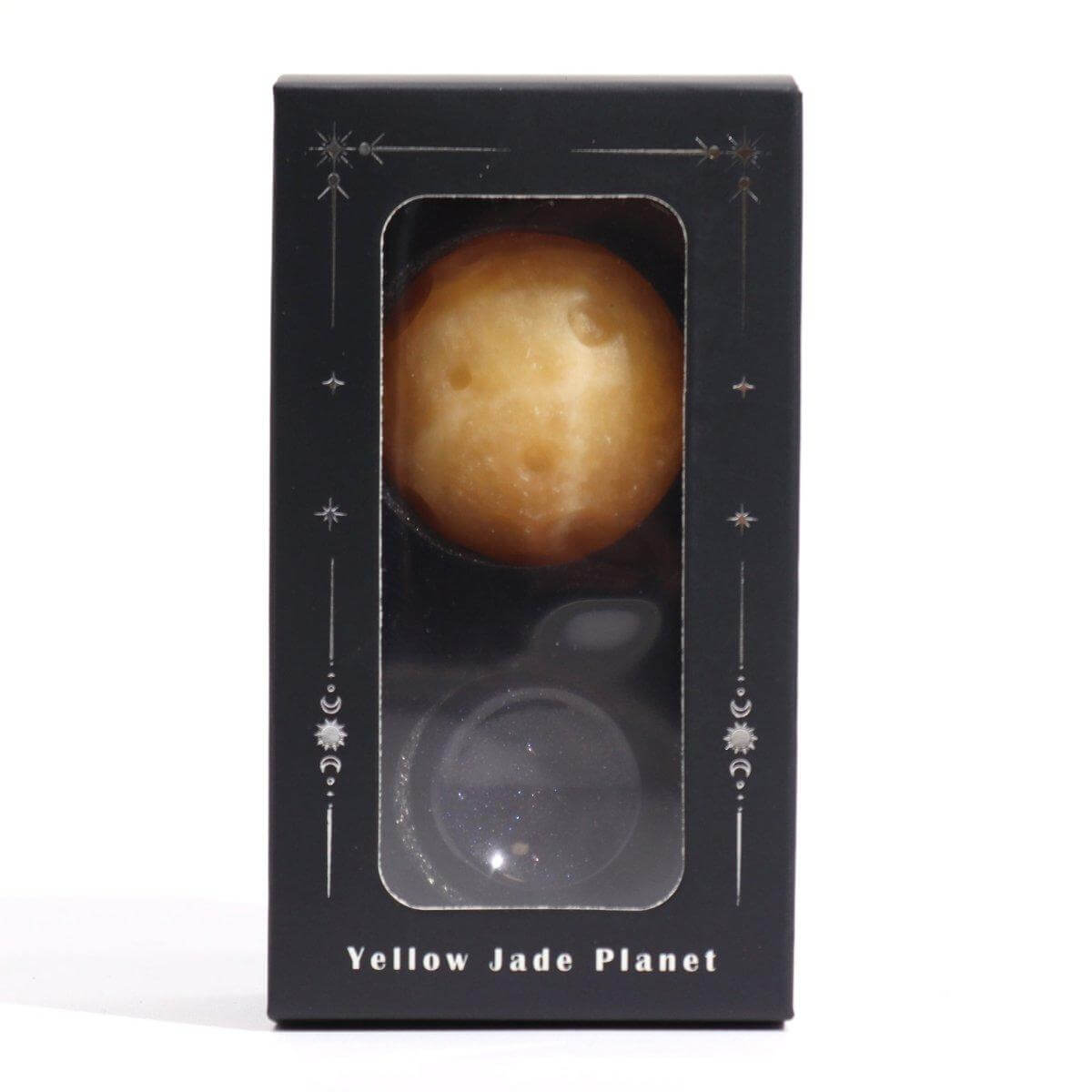 GELBER - JADE PLANET AUF BLAUEM GOLDSTEIN - STÄNDER - SATURN - Lapis Mystica - 