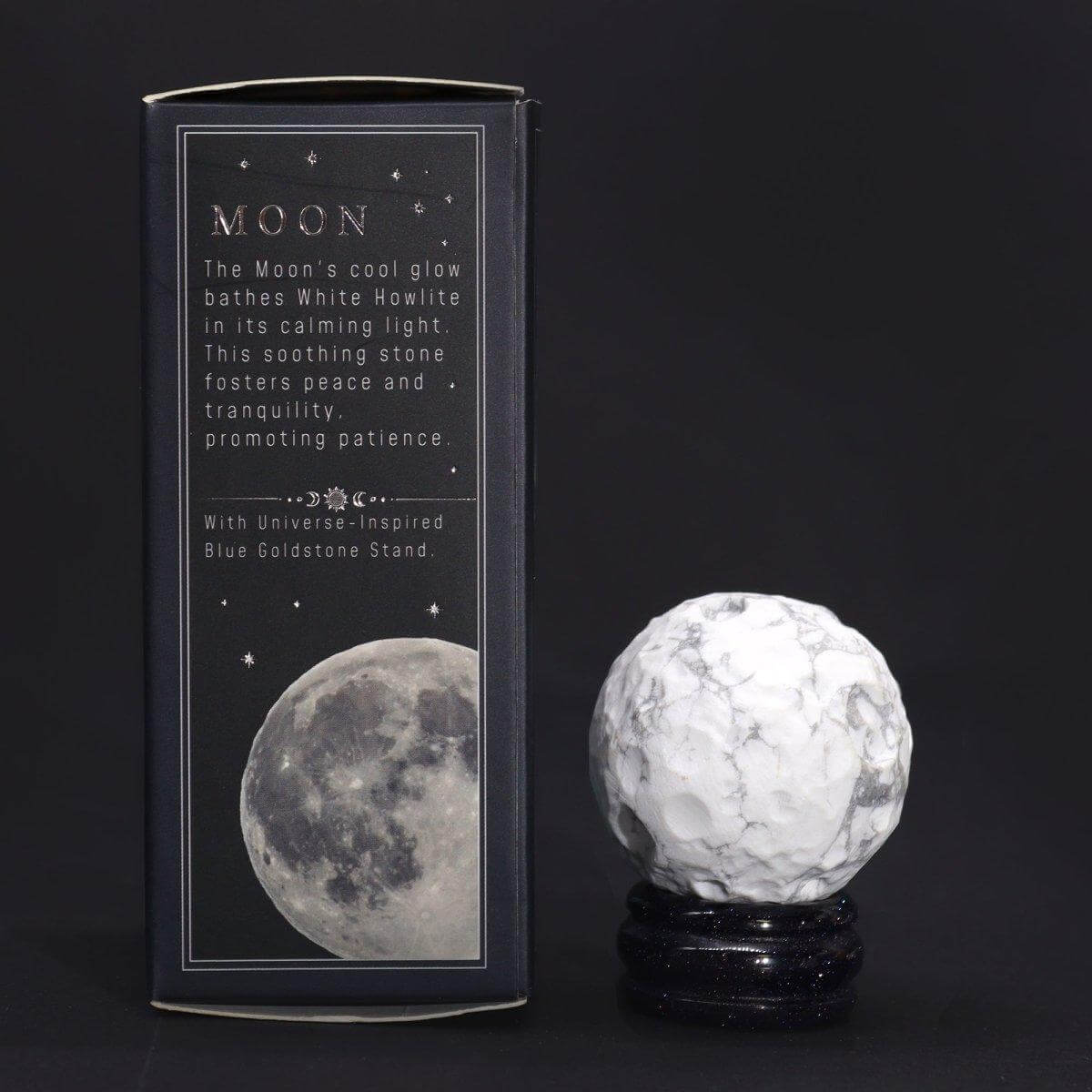 HOWLITH PLANET AUF BLAUEM GOLDSTEIN - STÄNDER - MOND - Lapis Mystica - 