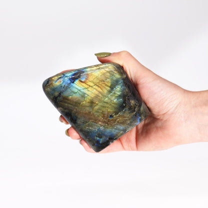 MADAGASKAR - LABRADORIT - MEDIUM (ca. 635 - 750g, 8 - 11cm) - Lapis Mystica - 